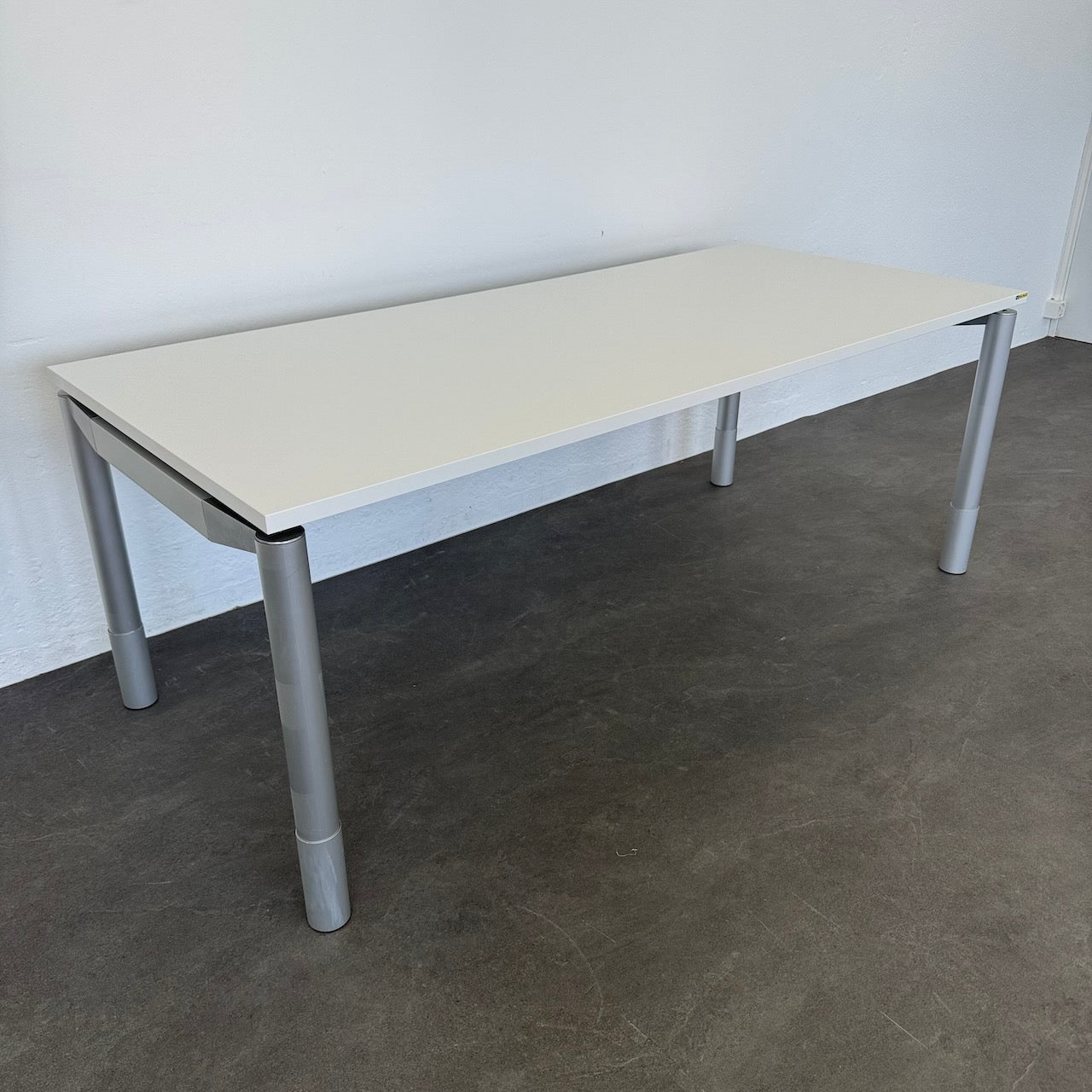 Haworth Fifty Schreibtisch 1800 x 800 mm