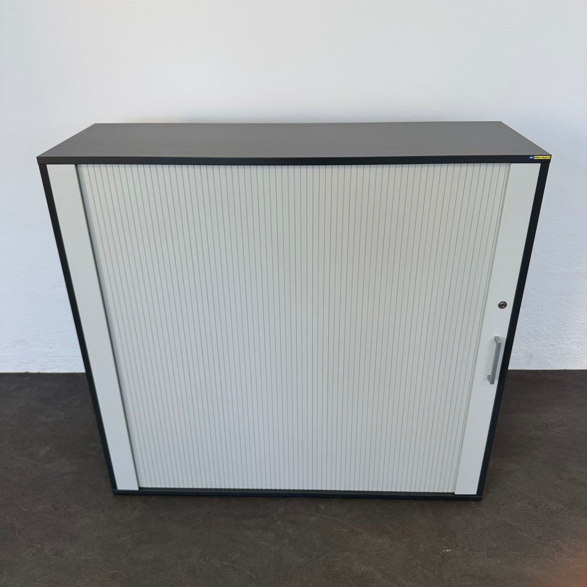Ergodata V-Max Lateralschrank aus Spanplatte in Anthrazit und Lichtgrau - 6040039