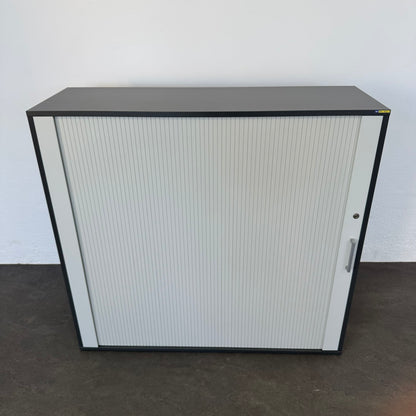 Ergodata V-Max Lateralschrank aus Spanplatte in Anthrazit und Lichtgrau - 6040039