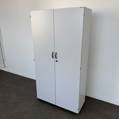 Interoffice Classic Flügeltür-Aktenschrank mit Schlüssel - 6040047