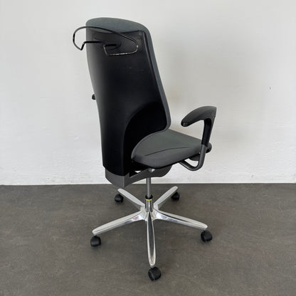 Giroflex G64 Bürodrehstuhl mit Kleiderbügel - 6040051