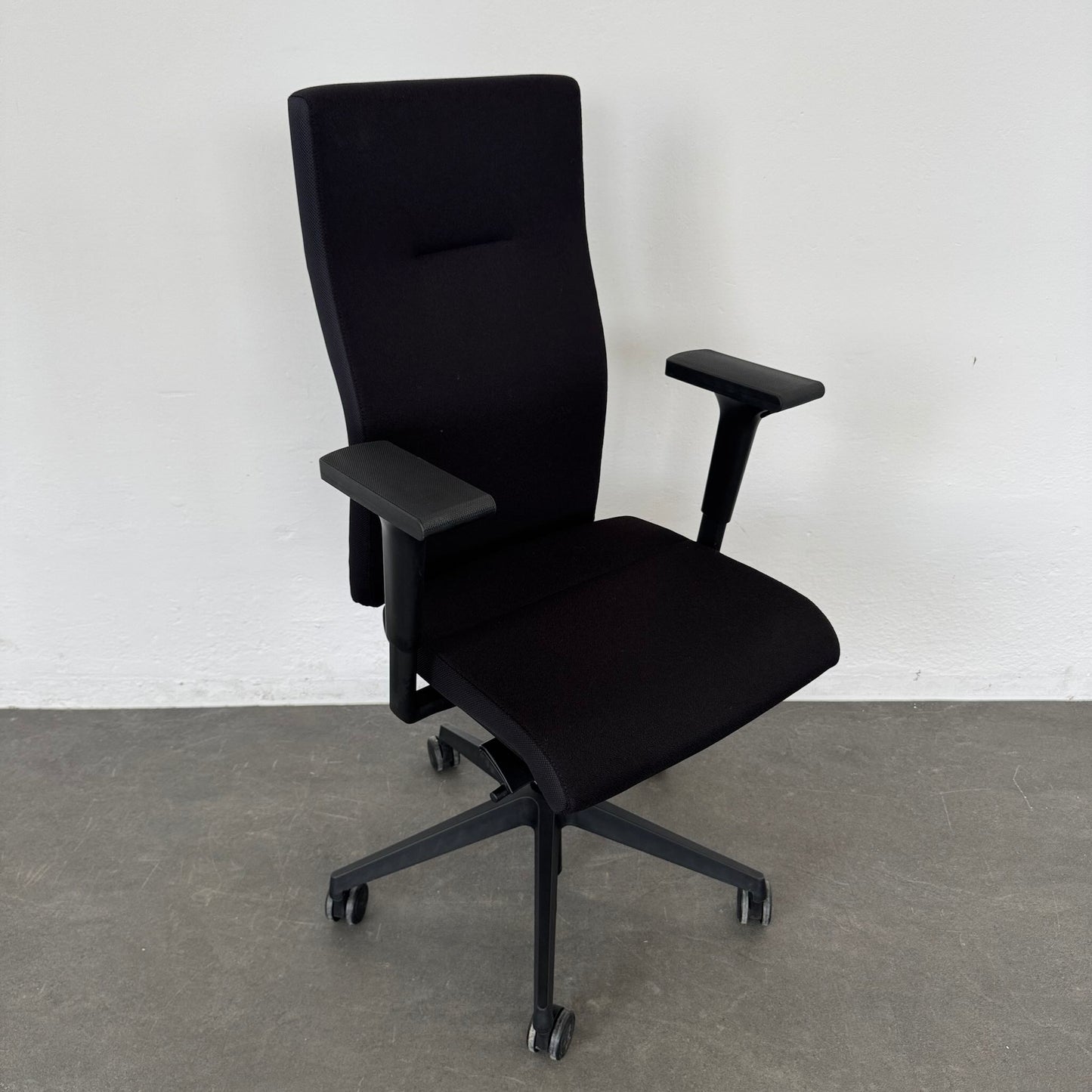 Züco Cubo Bürodrehstuhl mit 2D-Armlehnen - 6040052