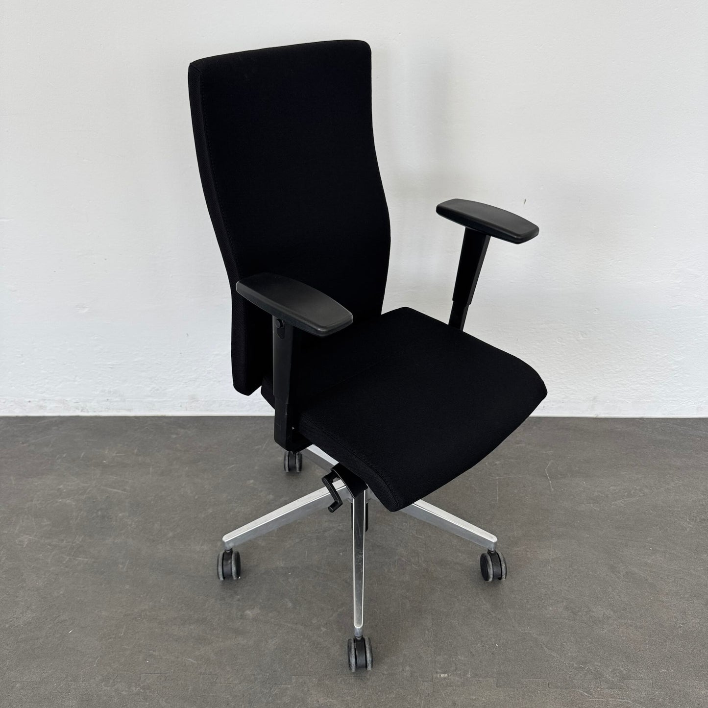 Züco Cubo Bürodrehstuhl mit Armlehnen - 6040053