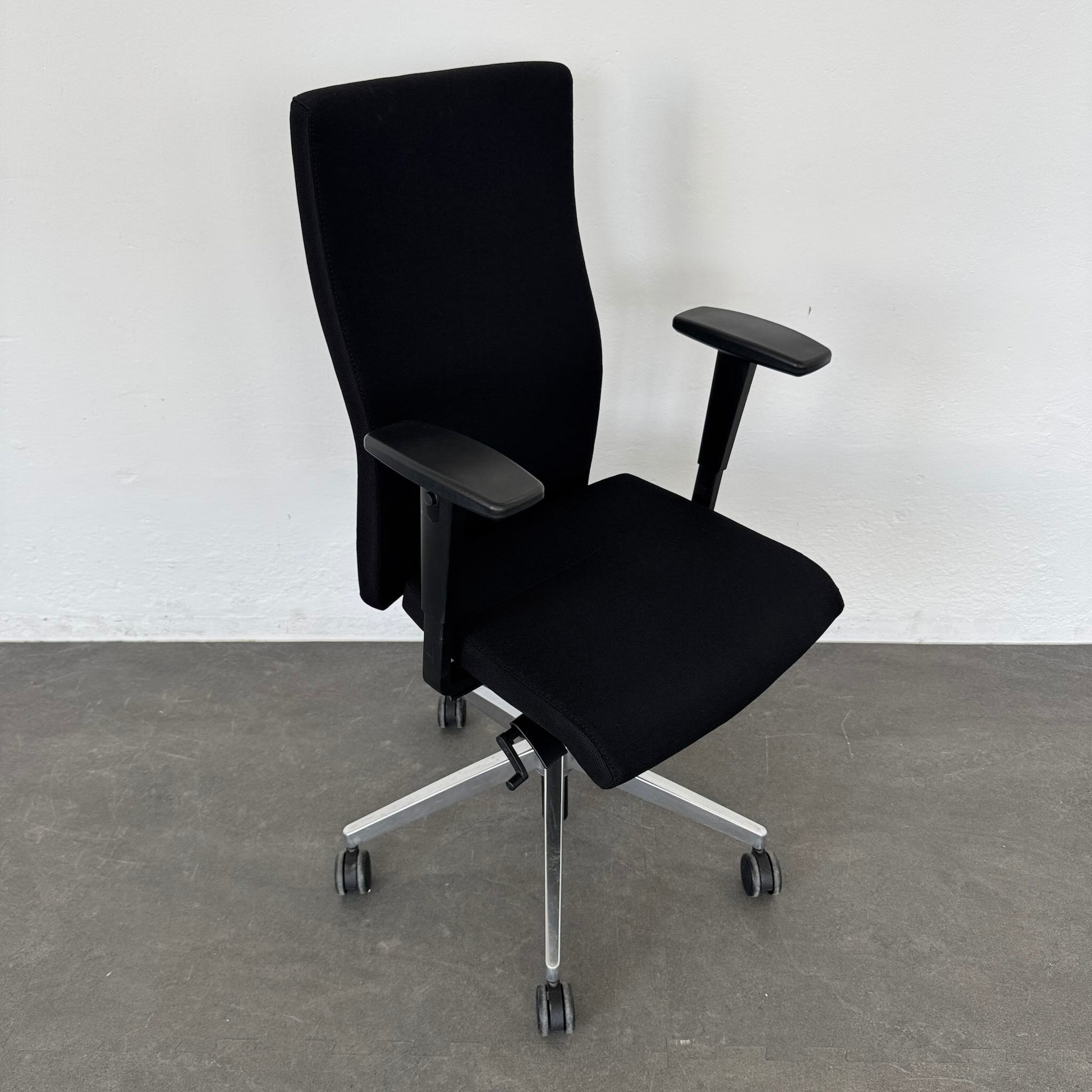 Züco Cubo Bürodrehstuhl mit Armlehnen - 6040053