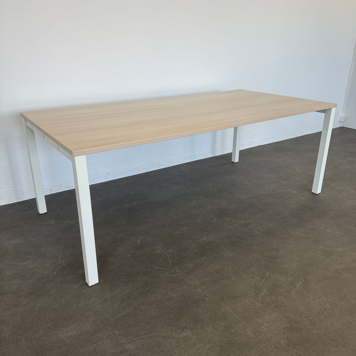 König + Neurath BASIC.4 Schreibtisch 2000 x 1000 mm - 6040334