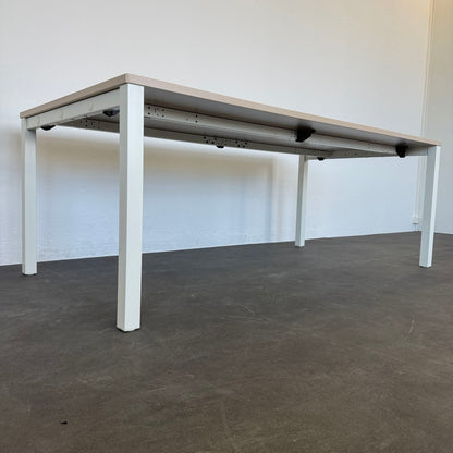 König + Neurath BASIC.4 Schreibtisch Ansicht von unten - 6040334