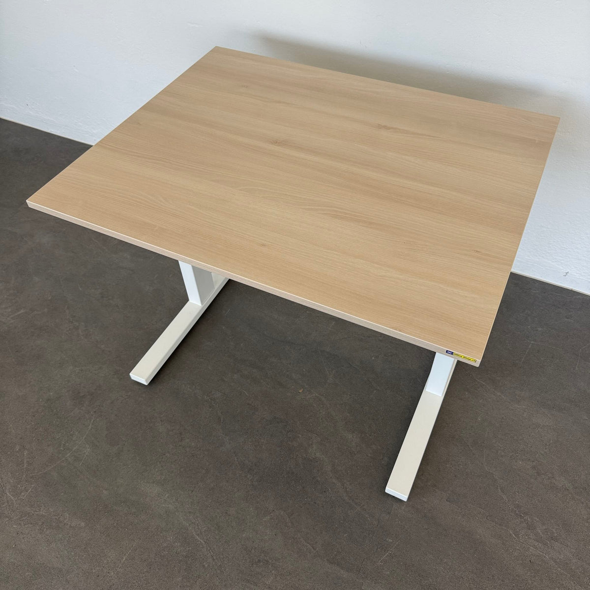 König + Neurath TALO.S Schreibtisch mit weissem Gestell - 6040335