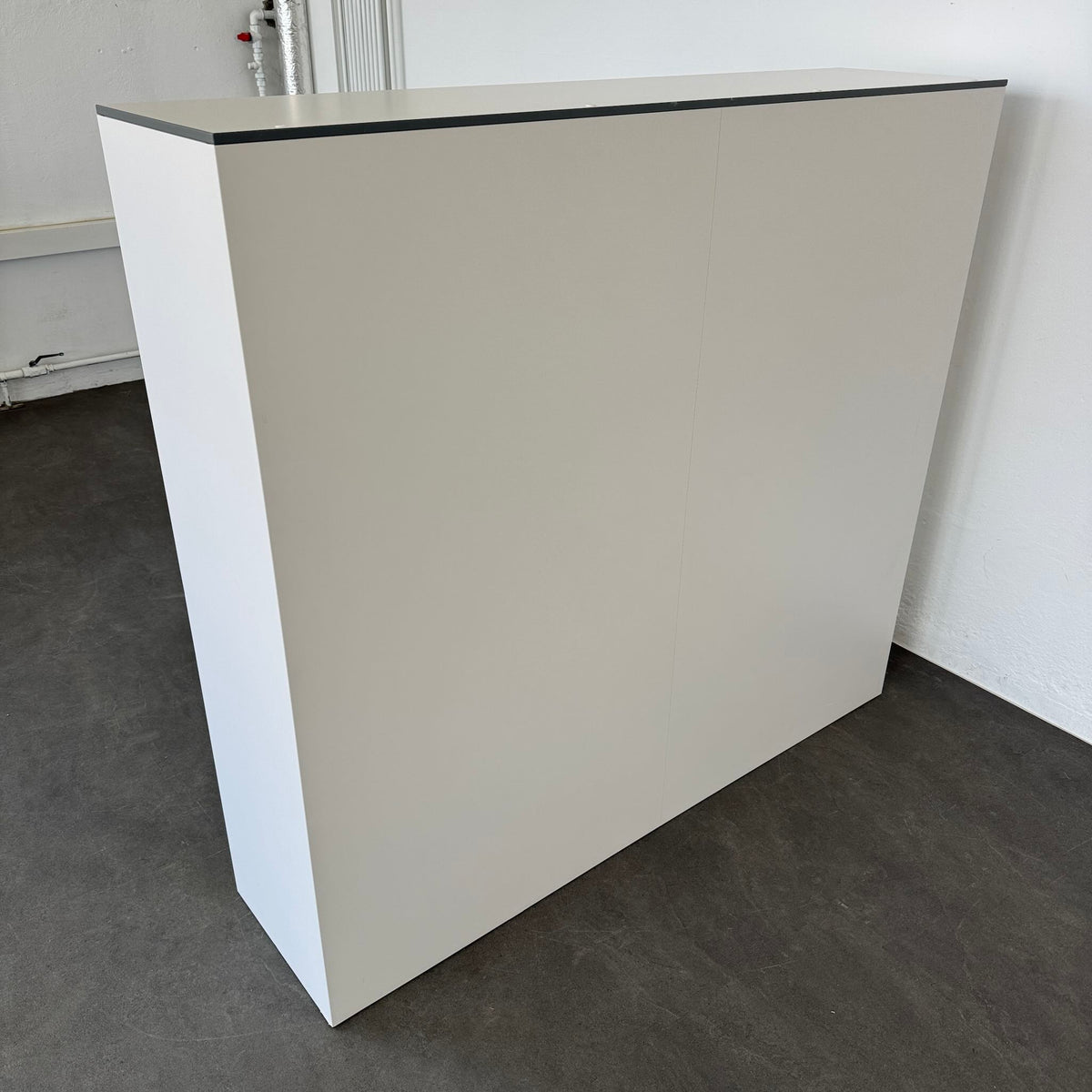 Lista Office LO Storage Schiebetür-Aktenschrank Ansicht von der Seite - 6040358