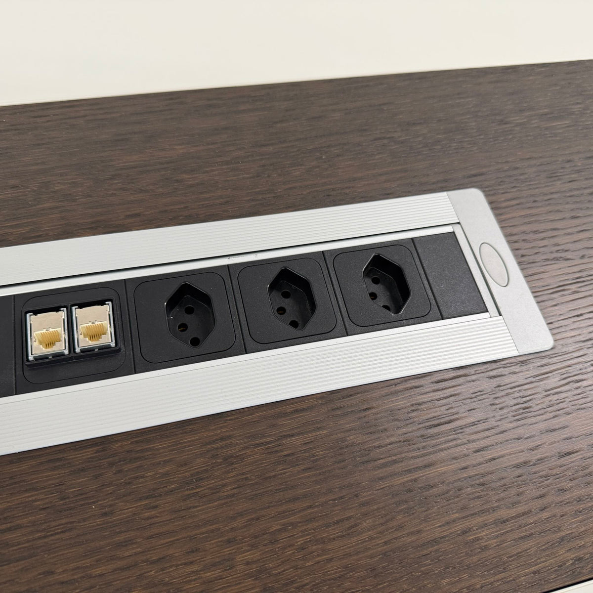 Lista Office LO Motion XXL Sitzungstisch mit Bachmann Dosen - 6040360