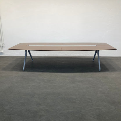 Steelcase 4.8 four point eight Sitzungstisch mit Tischplatte MDF in Nussbaum - 6040365