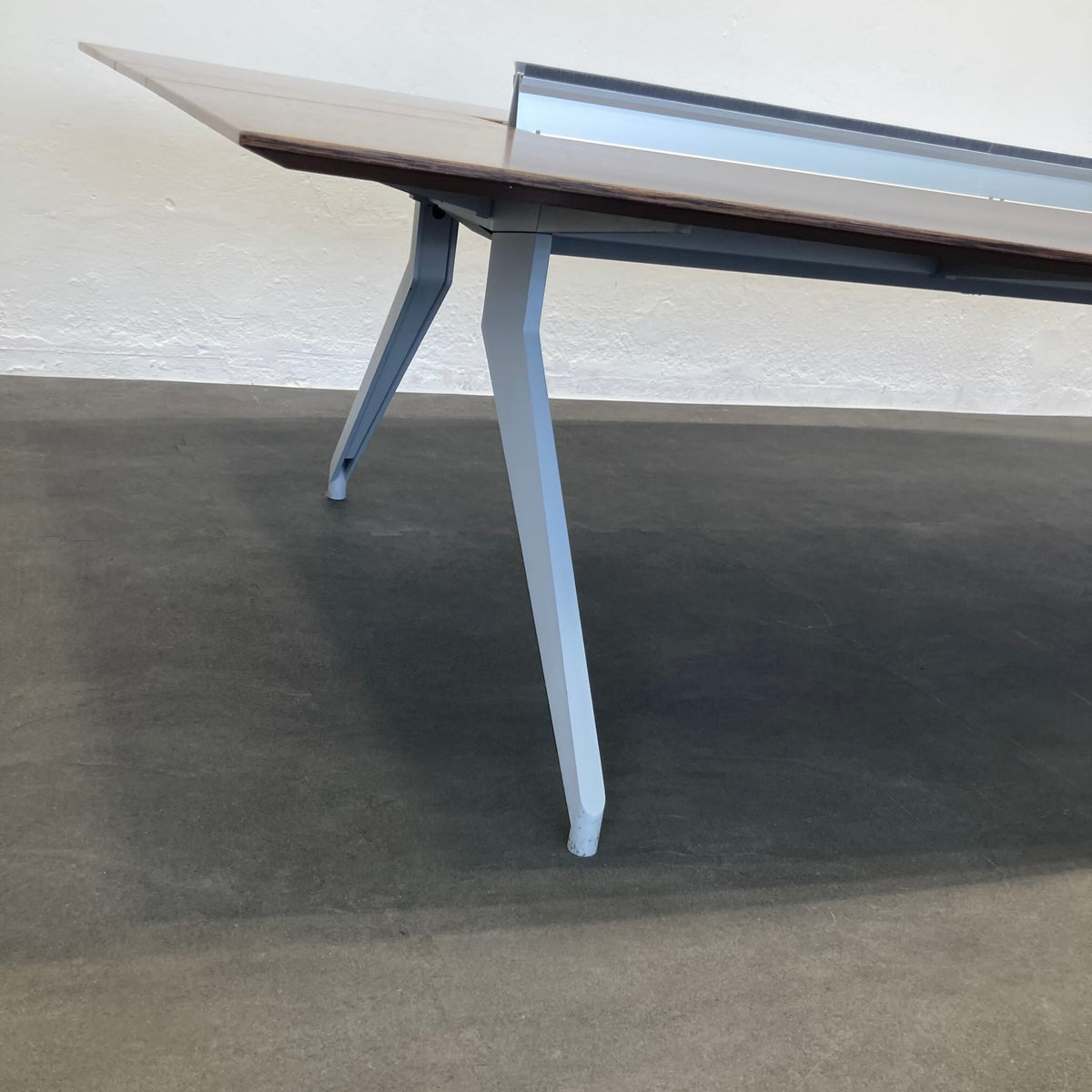 Steelcase 4.8 four point eight Sitzungstisch nit Tischgestell in Silbergrau - 6040365