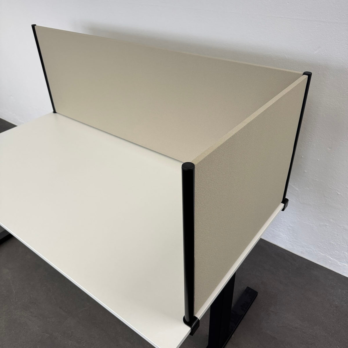 Narbutas Optima Eck-Tischtrennwand für ein poppiges Büro - 6040375