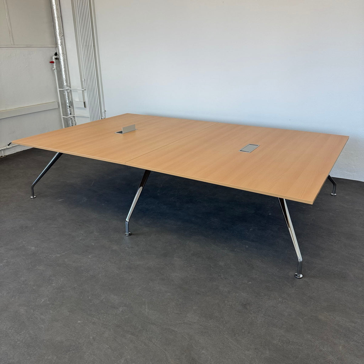 Wilkhahn Graph 300 Special Konferenztisch mit 2-teiliger Tischplatte - 6040376