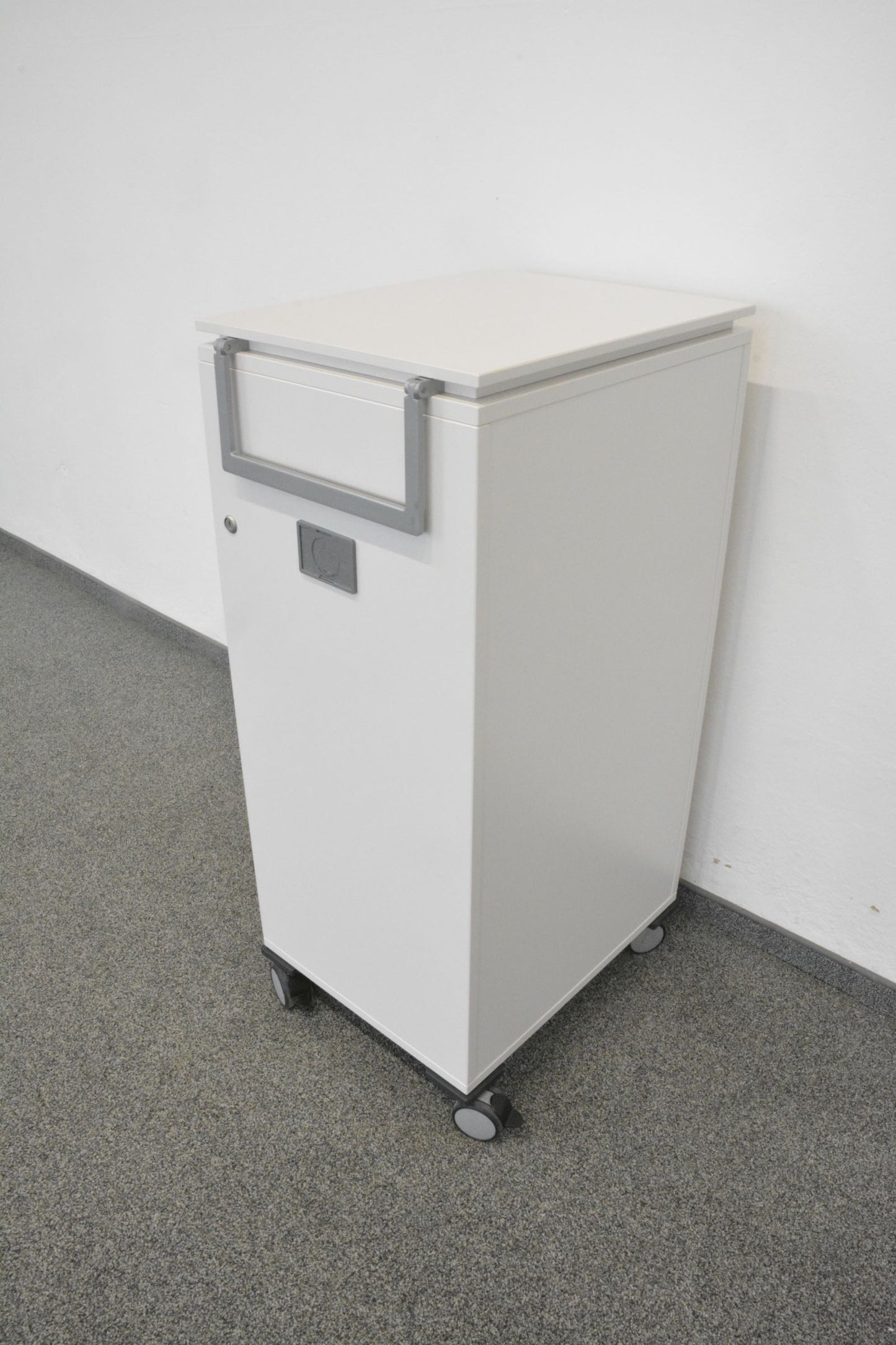 Steelcase Share It Roll-Caddy