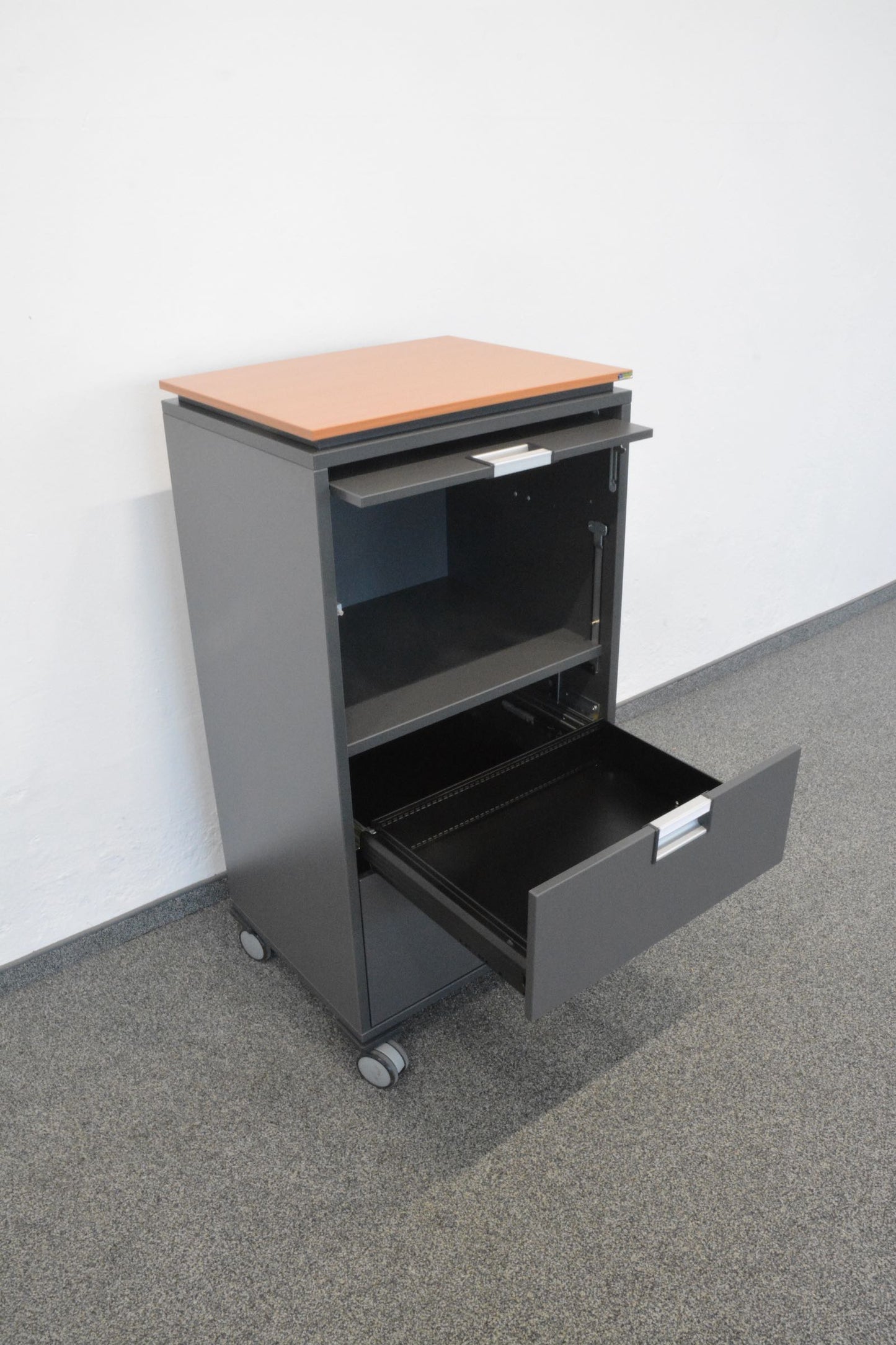 Steelcase Share It Roll-Caddy