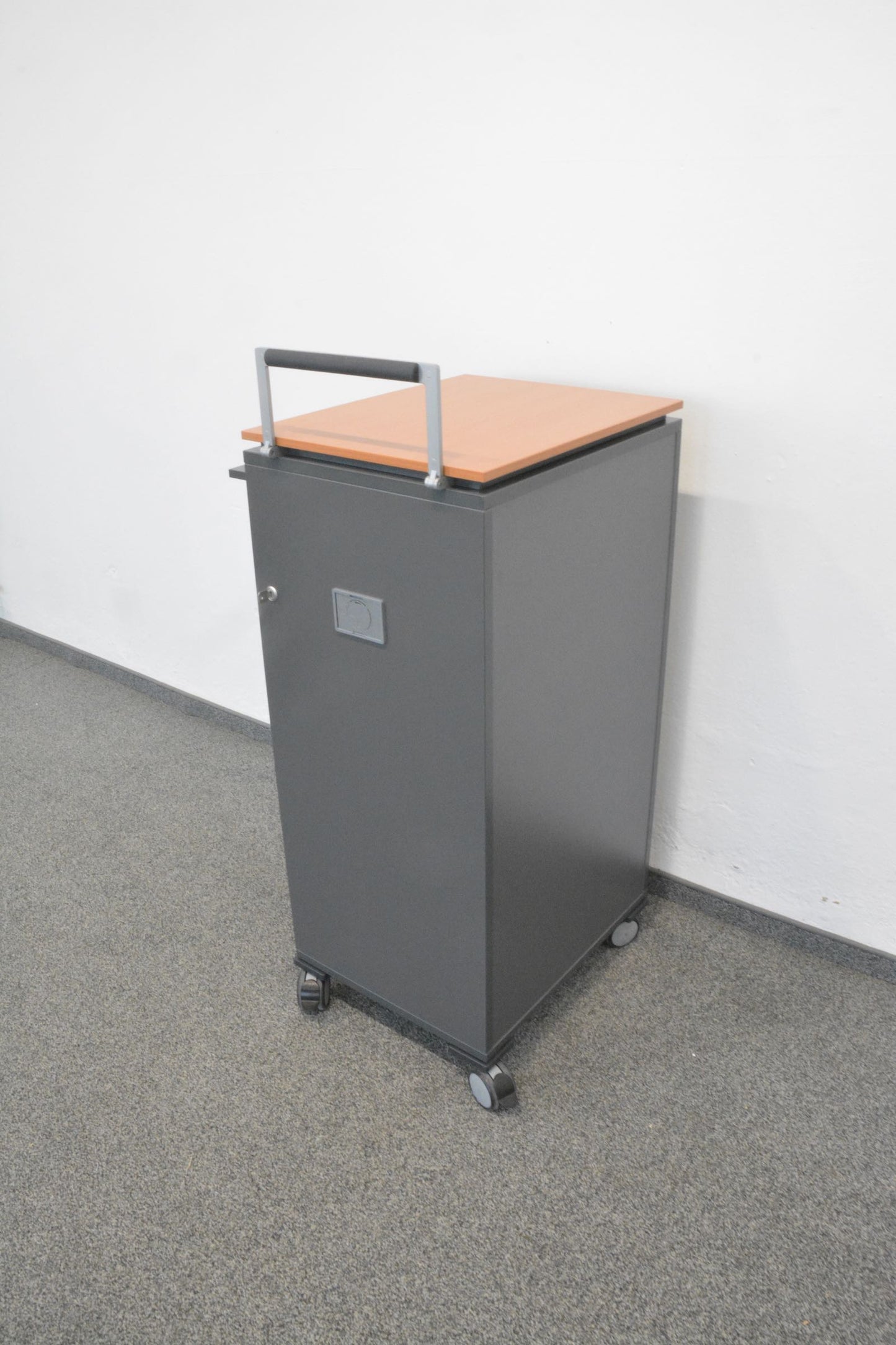 Steelcase Share It Roll-Caddy