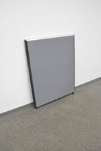 Laden Sie das Bild in den Galerie-Viewer, Preform Formfac5 Trennwand 900x1200mm - Stoff Grau