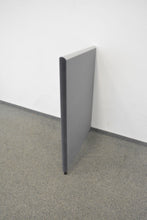 Laden Sie das Bild in den Galerie-Viewer, Preform Formfac5 Trennwand 900x1200mm - Stoff Grau