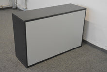 Laden Sie das Bild in den Galerie-Viewer, Elan Euroffice Lateralschrank für 2 Ordner-Reihen mit Schlüssel - 1200mm breit - Spanplatte Anthrazit