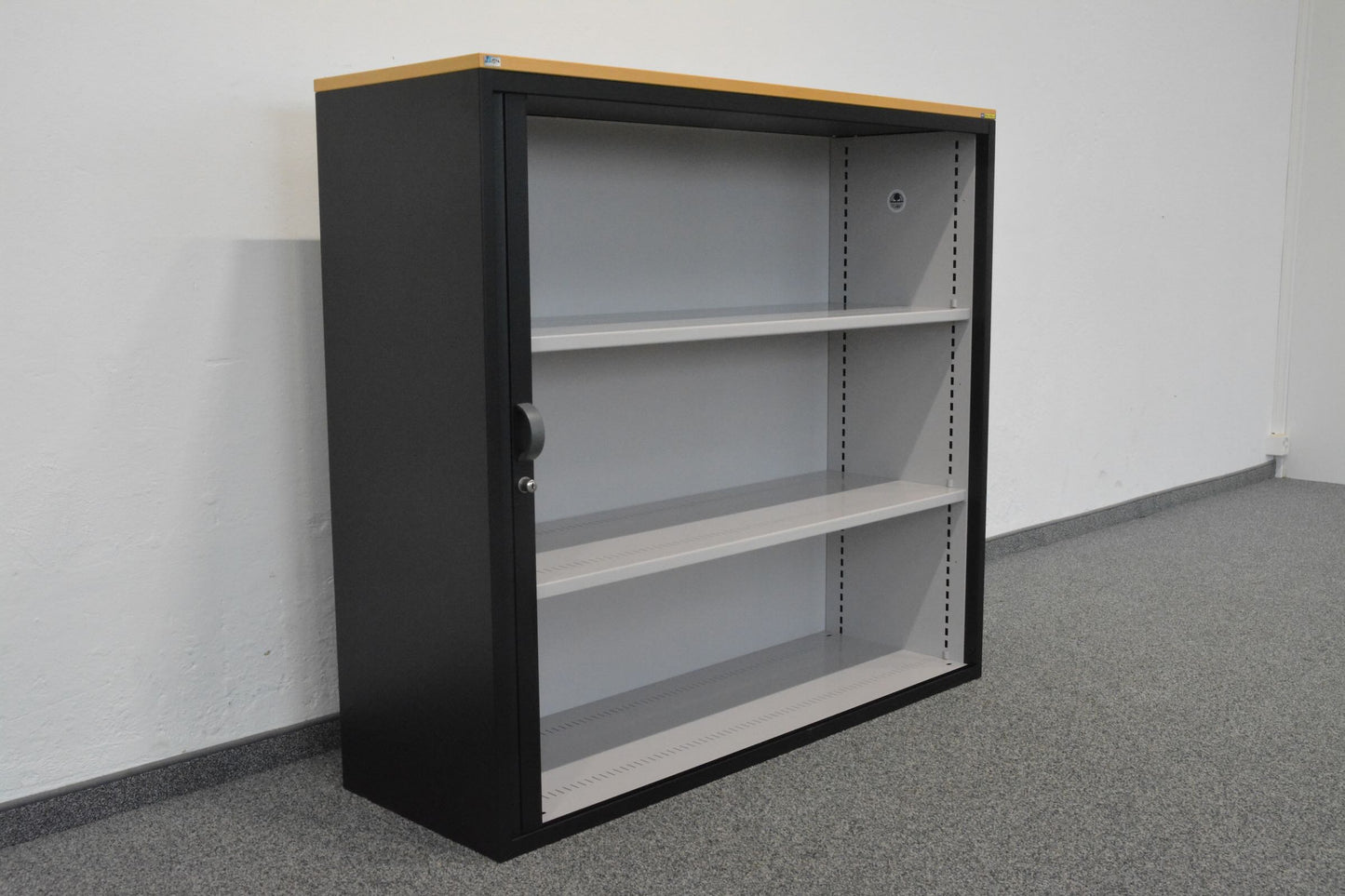 Lista Office Storage Lateralschrank