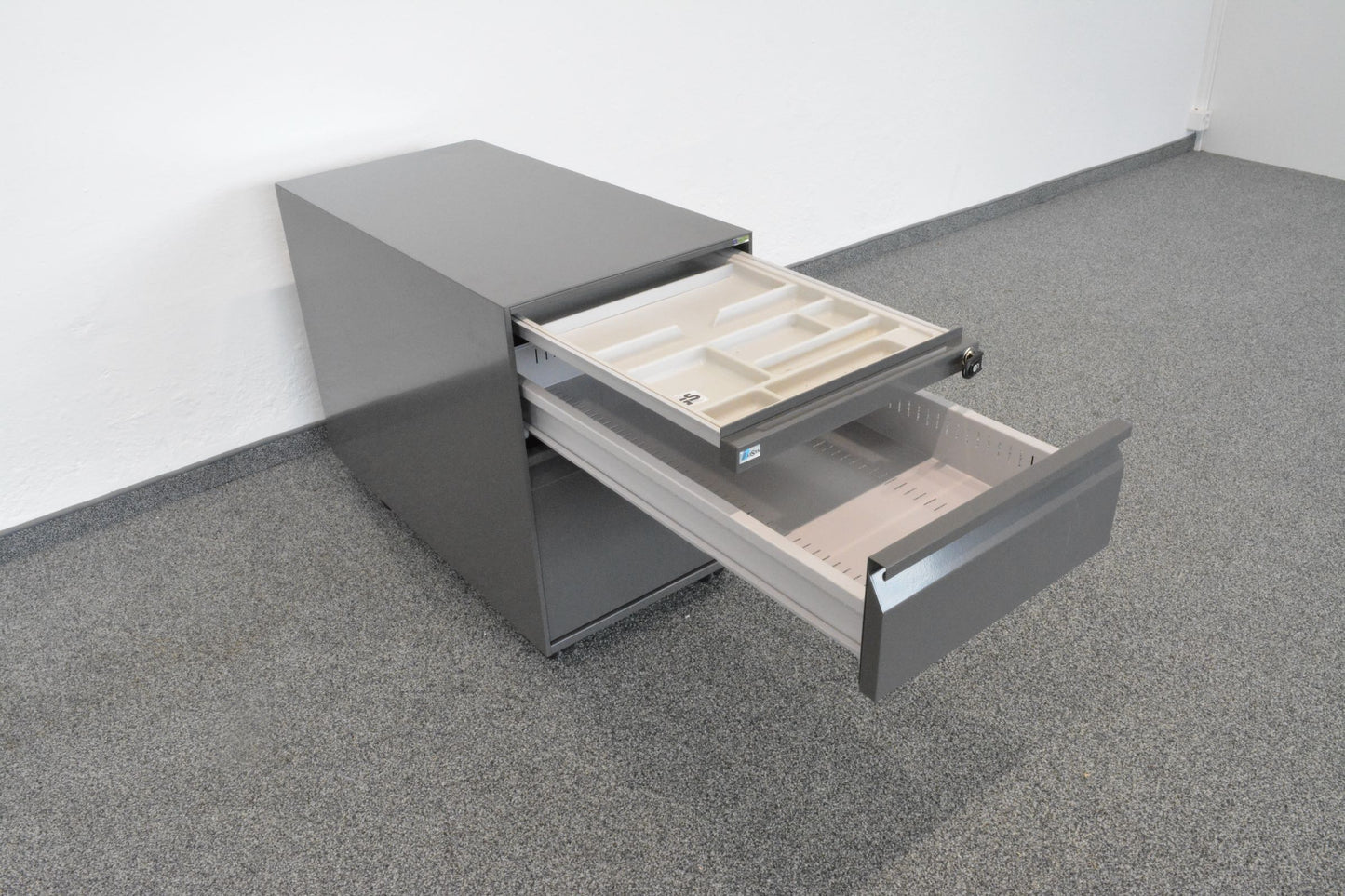Lista Office Serie L Roll-Korpus