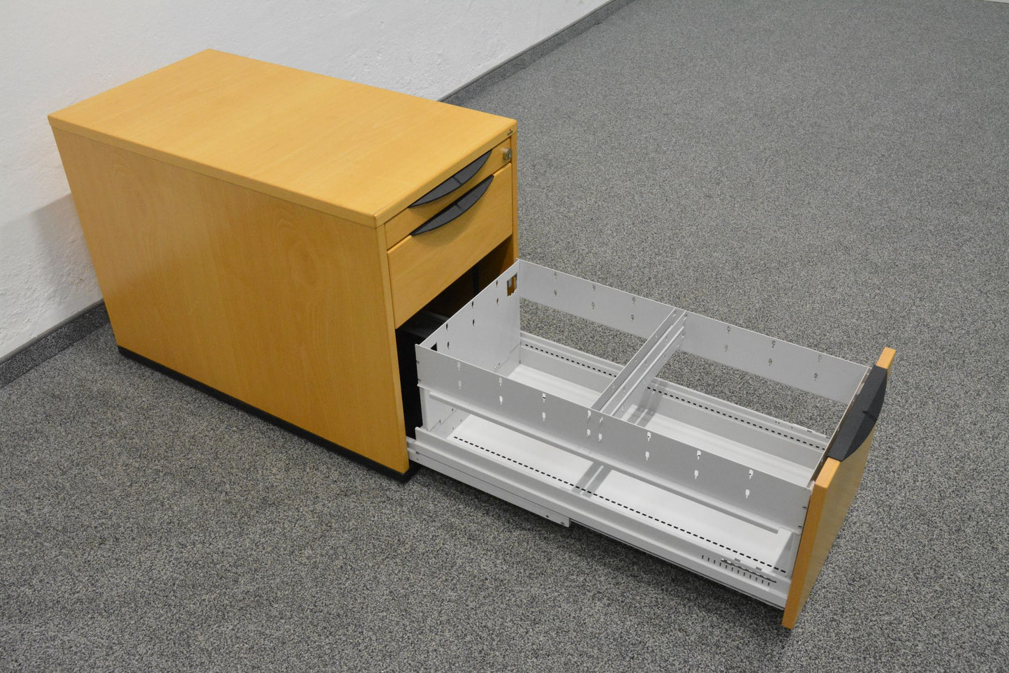 Elan Euroffice Unterstell-Korpus