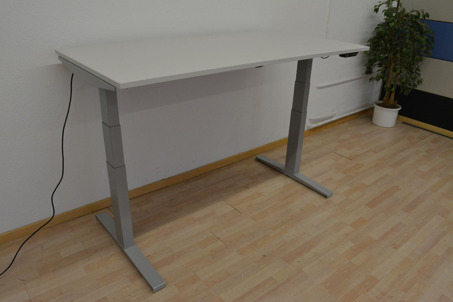 MC OFFICE SHOP MC Stand V2 Sitz-Steh Schreibtisch