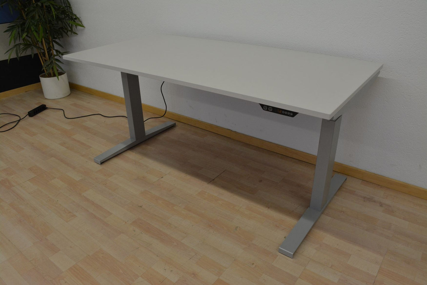 MC OFFICE SHOP MC Stand V2 Sitz-Steh Schreibtisch