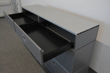 Laden Sie das Bild in den Galerie-Viewer, Denz D3 Sideboard mit 4 Auszügen + 2 Schubladen 1600mm breit - ohne Schlüssel - MDF Anthrazit