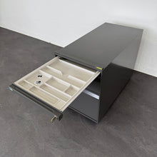 Laden Sie das Bild in den Galerie-Viewer, Lista Office Serie L Roll-Korpus mit Hängeregister mit Schlüssel - Metall Anthrazit