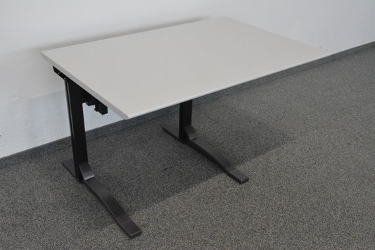 Elan Euroffice Schreibtisch