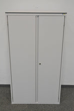 Laden Sie das Bild in den Galerie-Viewer, Lista Office Storage Flügeltür-Aktenschrank für 4 Ordner-Reihen 800mm breit - ohne Schlüssel - Metall - Weiss