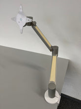 Laden Sie das Bild in den Galerie-Viewer, Viewlite+ Monitorhalterung für Schreibtische für Tischplatten mit maximal 27mm Dicke - Metall Aluminium eloxiert