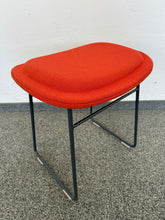 Laden Sie das Bild in den Galerie-Viewer, Cappelini Hi Pad Stool - Stoff - Orange