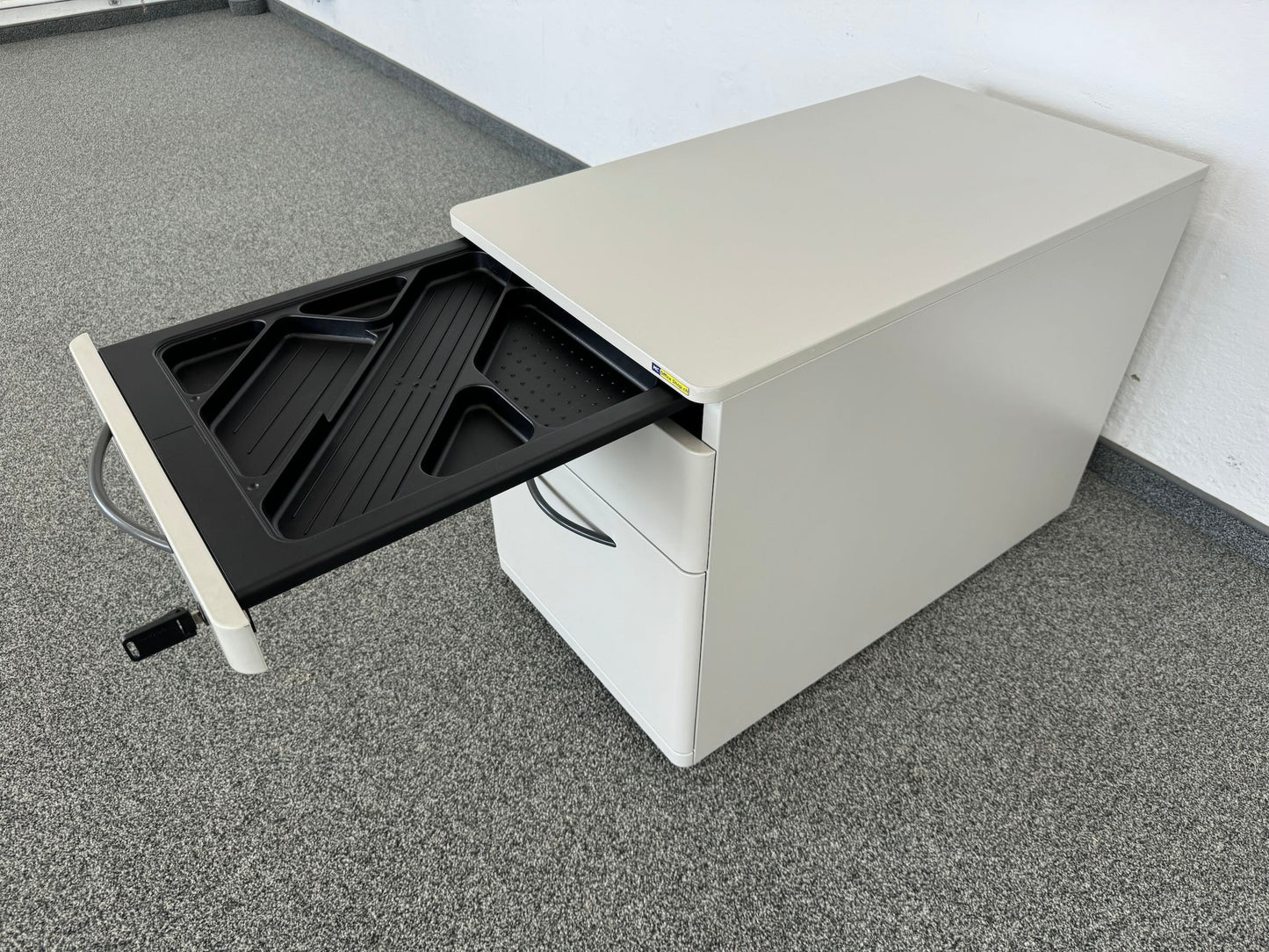 Steelcase Tenaro Roll-Korpus