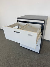 Laden Sie das Bild in den Galerie-Viewer, Elan Euroffice Hängeregisterschrank mit 3 Auszügen mit Schlüssel - 800mm breit - Holz Anthrazit