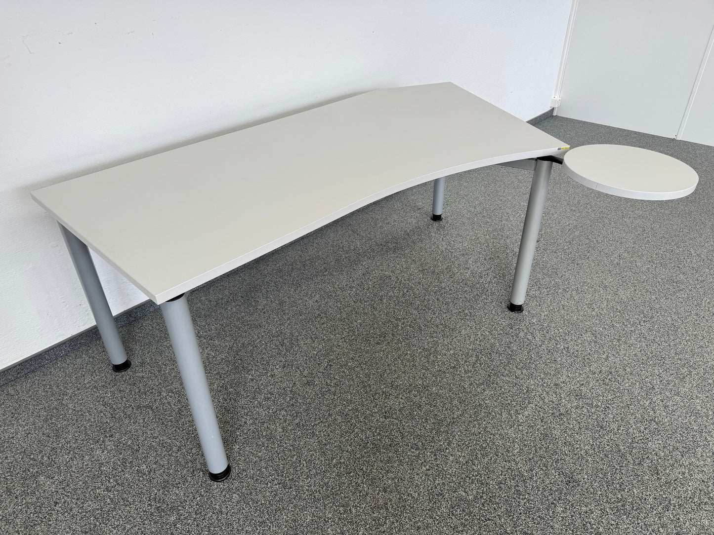Werndl Vitesse Schreibtisch Freiform