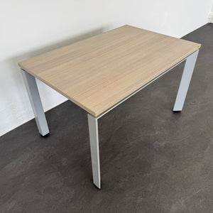 Steelcase Frame One Beistelltisch fixe Höhe von 605mm - 1000x665mm - Spanplatte Akazie