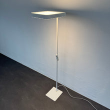 Laden Sie das Bild in den Galerie-Viewer, Eclar FRS LED Indirekt-/Direktleuchte Dimmbar - 67 Watt LED - Metall Weiss