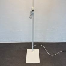Laden Sie das Bild in den Galerie-Viewer, Eclar FRS LED Indirekt-/Direktleuchte Dimmbar - 67 Watt LED - Metall Weiss