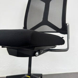 Girsberger Camiro Bürodrehstuhl Synchronmechanik mit Fixierung ohne Armlehnen - Stoff Schwarz