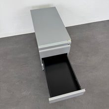 Laden Sie das Bild in den Galerie-Viewer, Denz D3 Roll-Korpus mit 4 Schubladen mit Schlüssel - MDF Anthrazit Metalisé