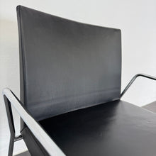 Laden Sie das Bild in den Galerie-Viewer, Accademia Fina Lounge-Sessel mit Armlehnen - Leder Schwarz