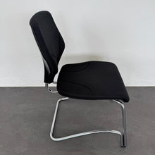 Laden Sie das Bild in den Galerie-Viewer, Giroflex G64 Freischwinger - Stoff Schwarz gemustert