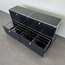 Laden Sie das Bild in den Galerie-Viewer, USM-Haller Classic Sideboard mit 4 Auszügen mit Schlüssel - Metall Schwarz