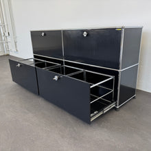 Laden Sie das Bild in den Galerie-Viewer, USM-Haller Classic Sideboard mit 4 Auszügen mit Schlüssel - Metall Schwarz