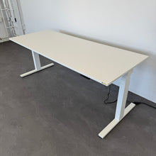 Laden Sie das Bild in den Galerie-Viewer, Lista Office Extend Sitz-Steh Schreibtisch elektrisch höhenverstellbar von 650 -1270 mm - 2000x800mm Spanplatte Weiss