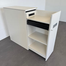 Laden Sie das Bild in den Galerie-Viewer, Haworth Flexx Apothekerschrank Öffnung Links für 2 Ordner-Reihen mit Schlüssel - Spanplatte Lichtgrau Hell