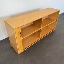 Laden Sie das Bild in den Galerie-Viewer, Elan Euroffice Lateralschrank für 2 Ordner-Reihen 1600mm breit - mit Schlüssel - Spanplatte Buchenfurnier