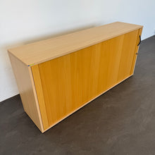 Laden Sie das Bild in den Galerie-Viewer, Elan Euroffice Lateralschrank für 2 Ordner-Reihen 1600mm breit - mit Schlüssel - Spanplatte Buche